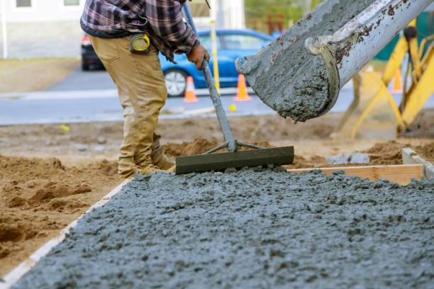 Best Concrete Walkway Installation  in Lake Wildwood, CA